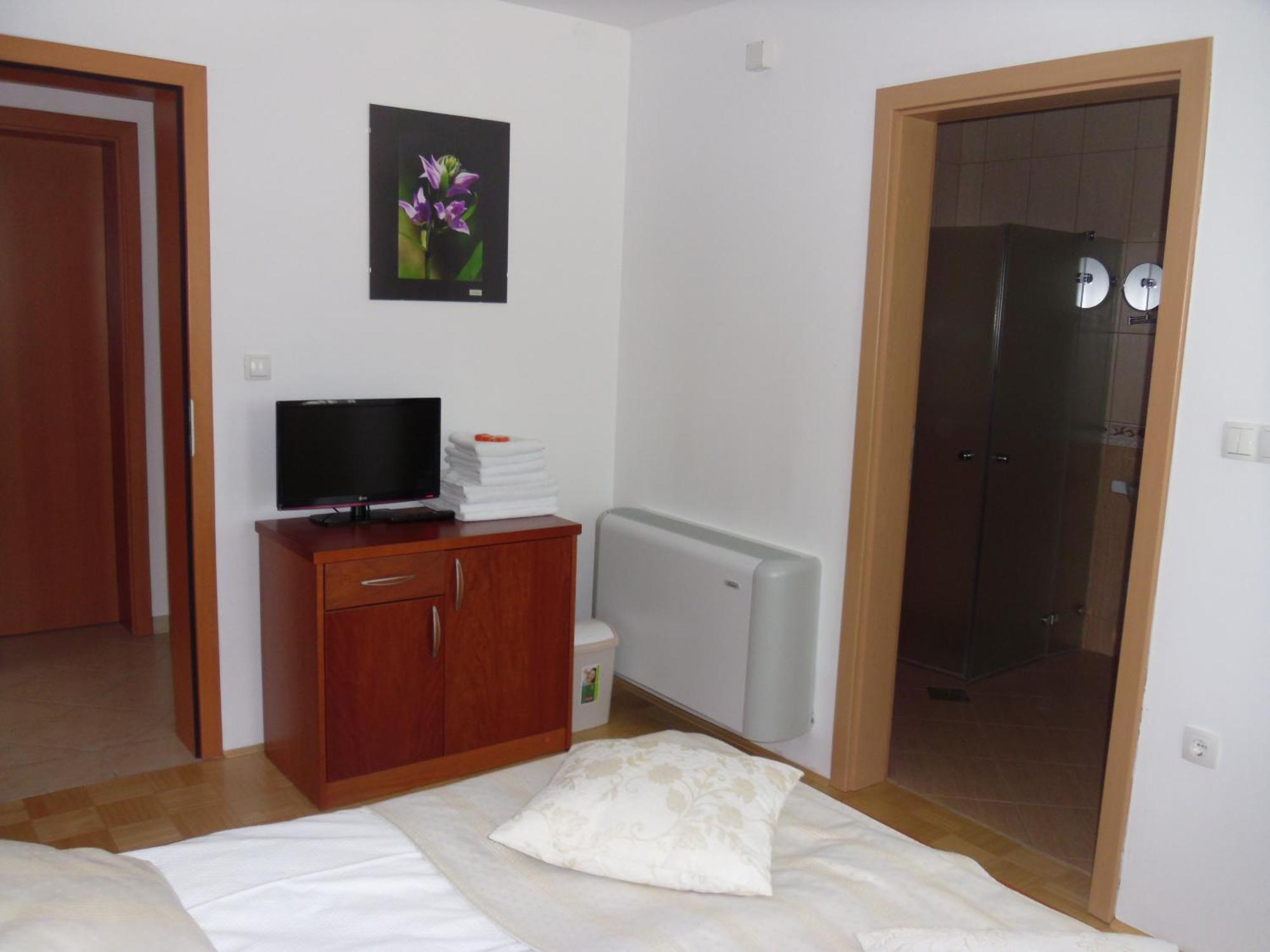Hotel Gostilna In Prenocisce Kocjan Bizeljsko Habitación foto